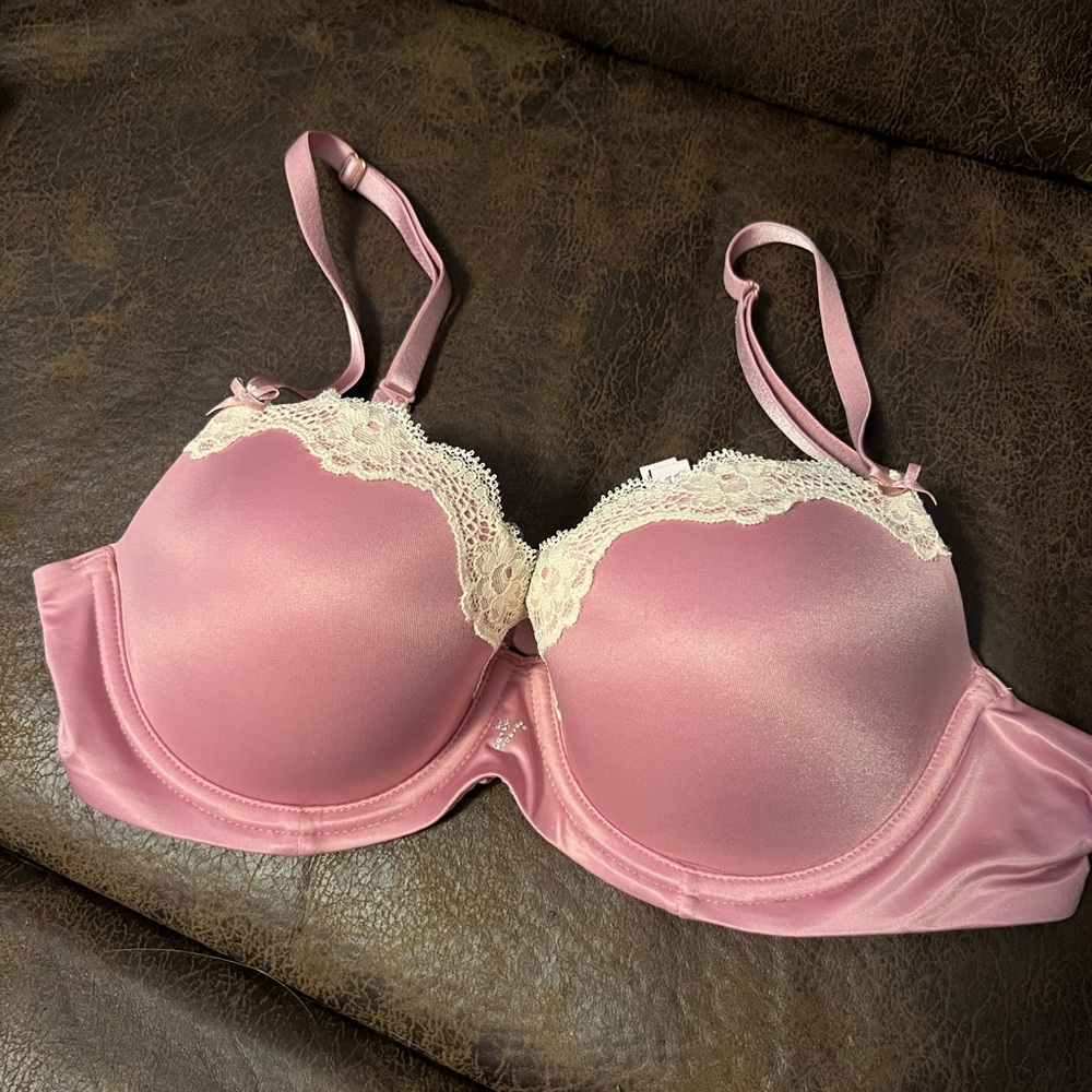 VS Dream Angels Lined Demi Bra